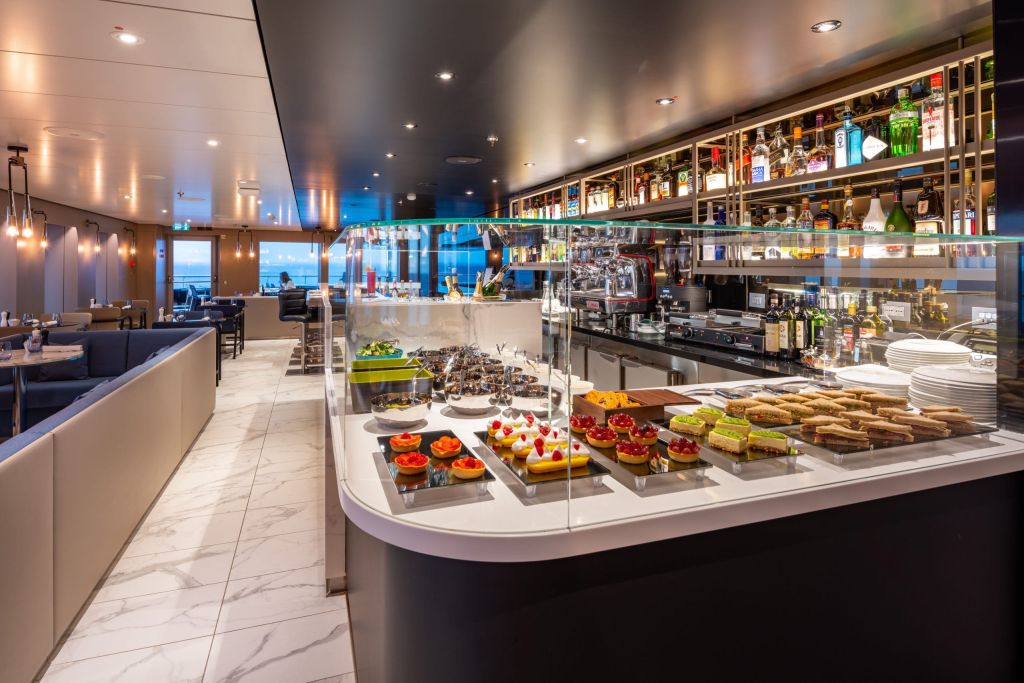 Azure Bar & Café, Scenic Eclipse