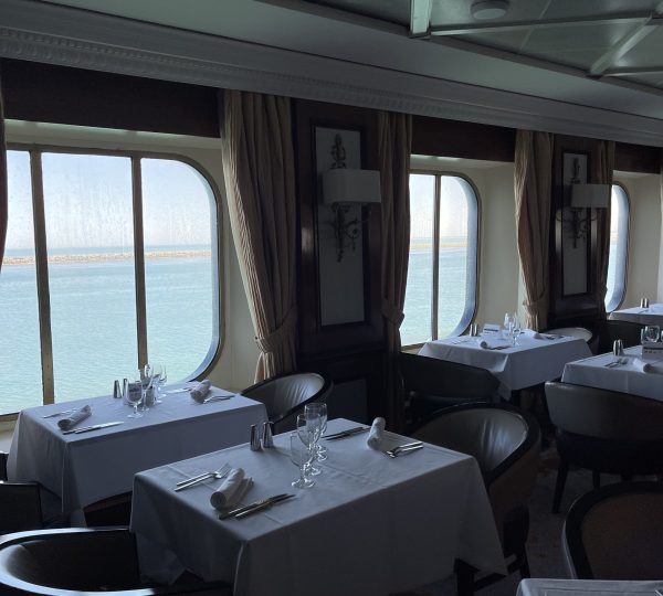 Azamara Journey Discoveries Restaurant