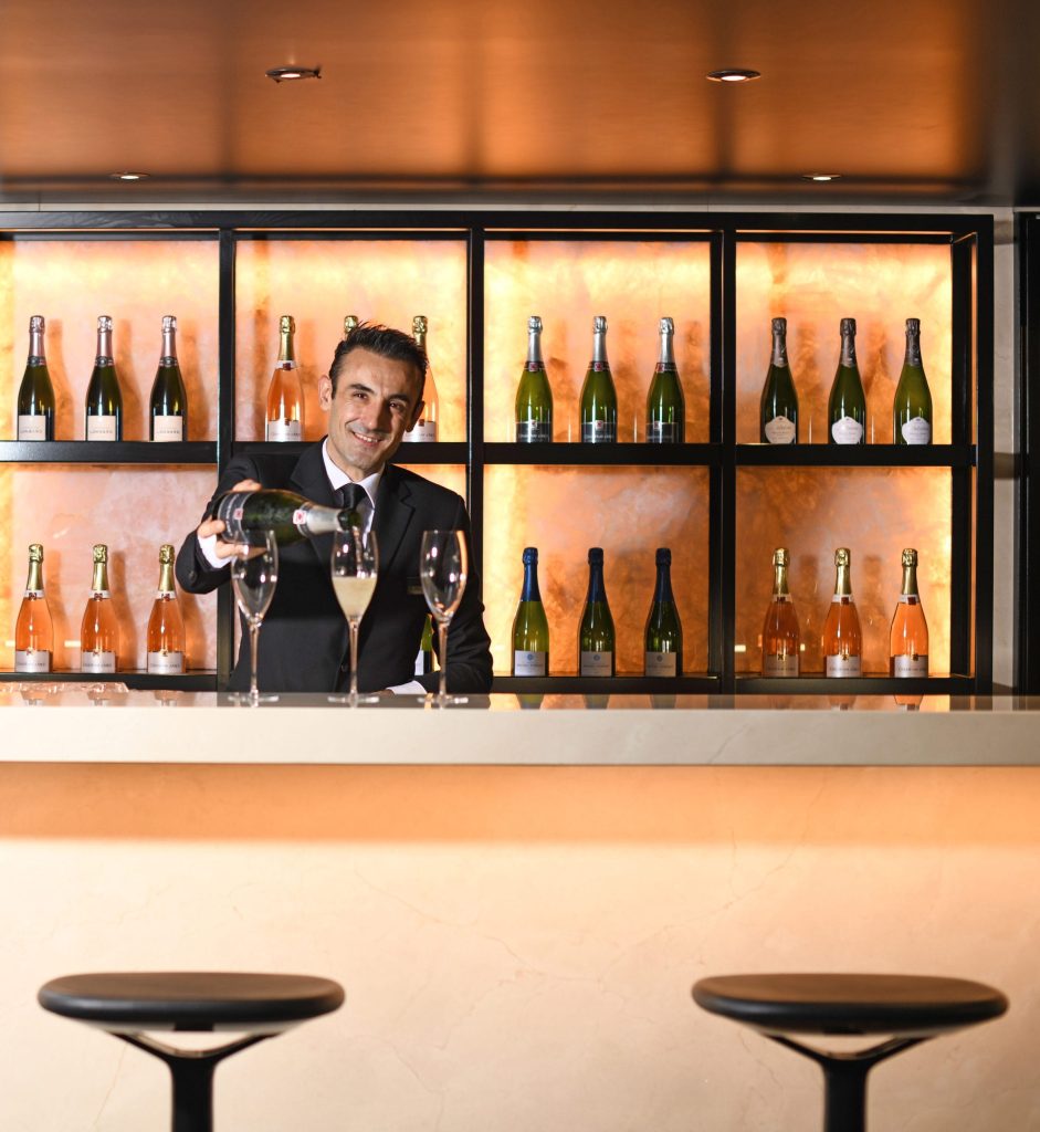 Se Lumie Re Champagne Bar Sommelier 002 1