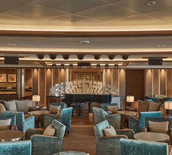 Silversea Moon Bar and lounge