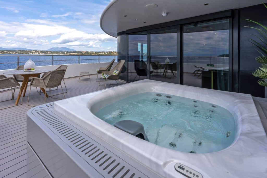 Emerald Kaia Owners Suite sa