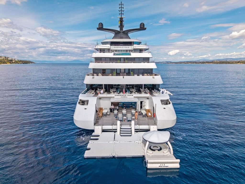 Emerald Kaia exterior
