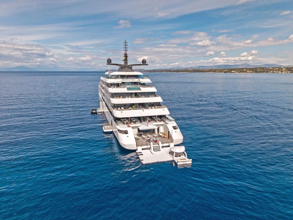 Emerald Kaia rear exterior