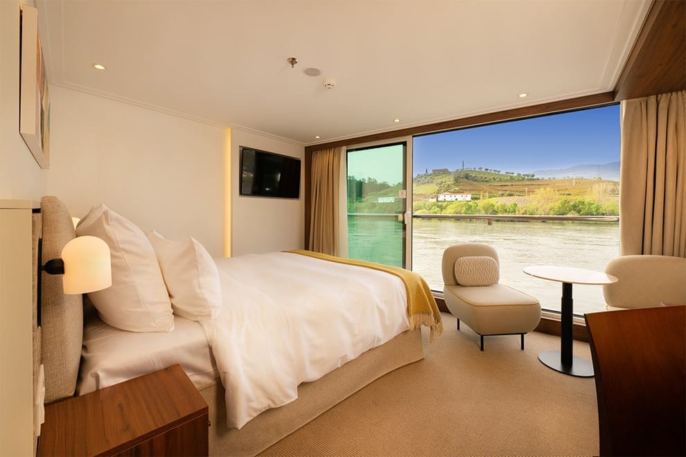 avalon-alegria-gallery-suite-1