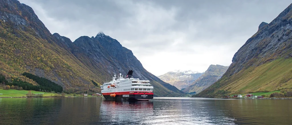 Svalbard Cruise with Hurtigruten