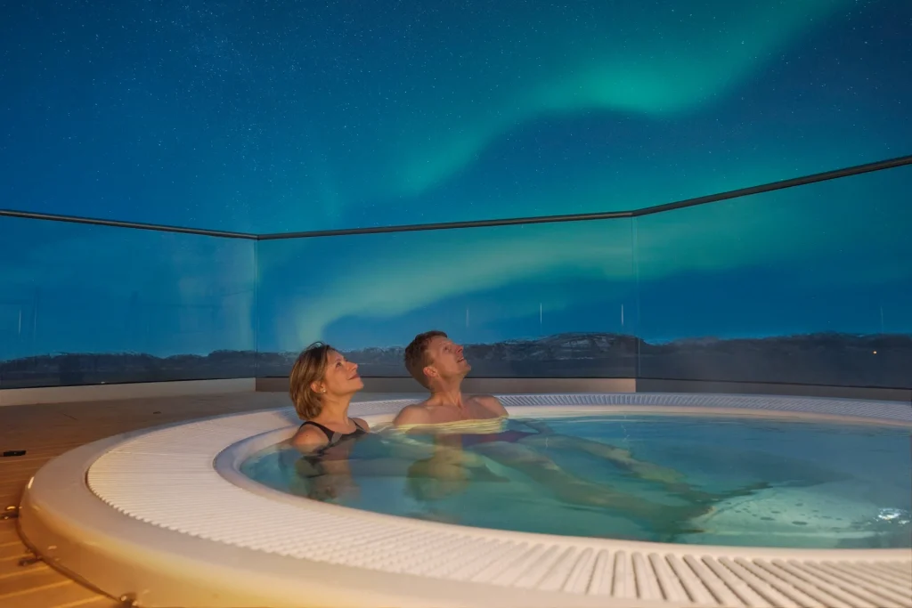 Outdoor hot tubs