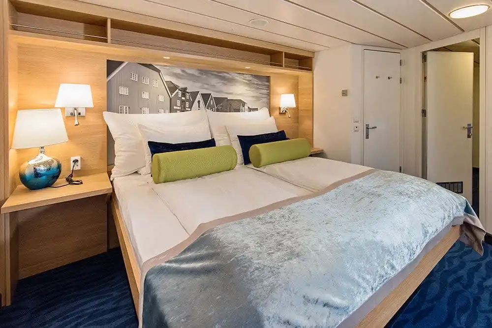 Expedition Suite