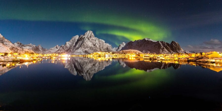 Northern lights with Havila