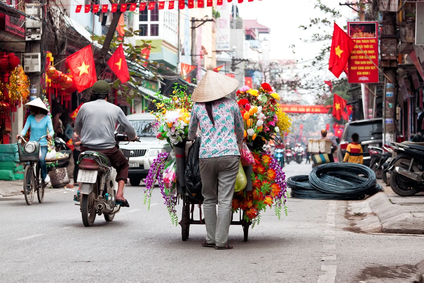 770340-old-quarter-hanoi-luxury-vietnam-honeymoon