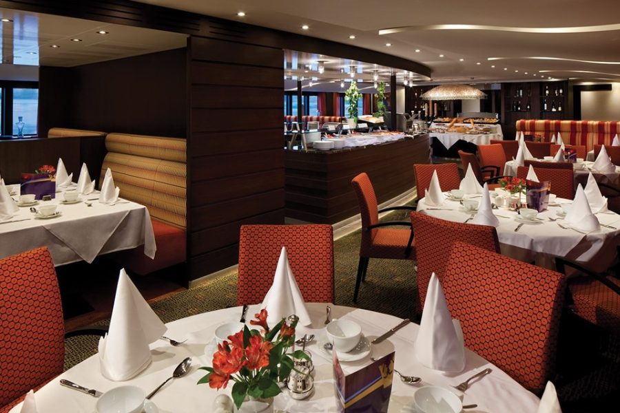 AmaCerto dining