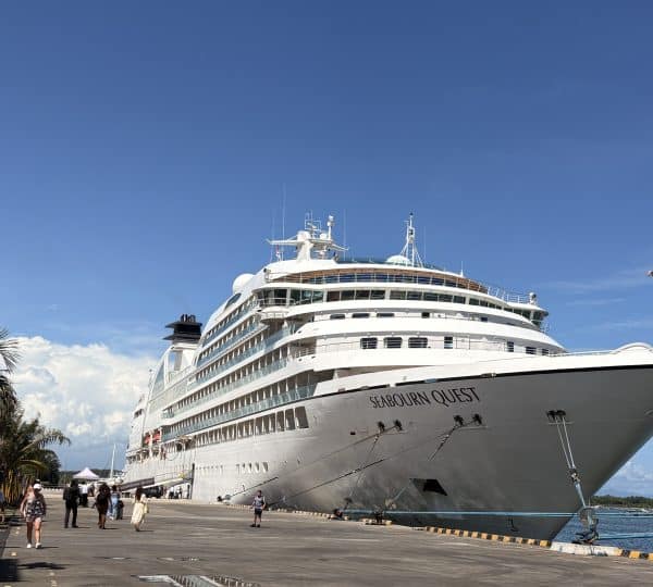 Seabourn Quest Boarding