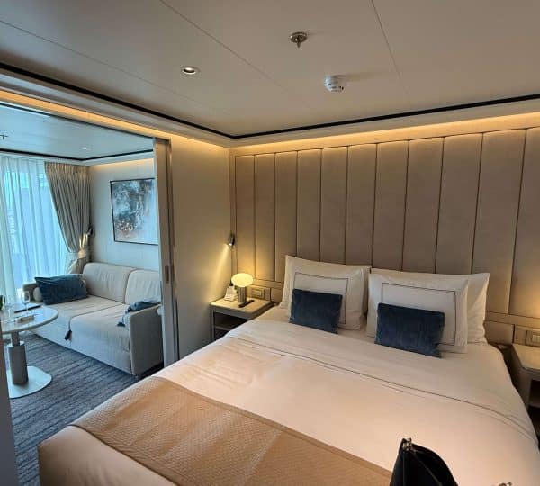 Medallion Suite Silver Nova Ship