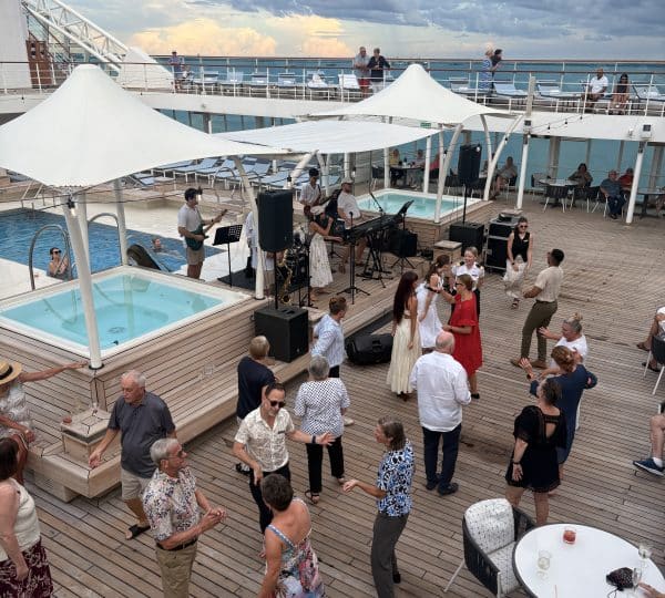 Seabourn Quest Entertainment