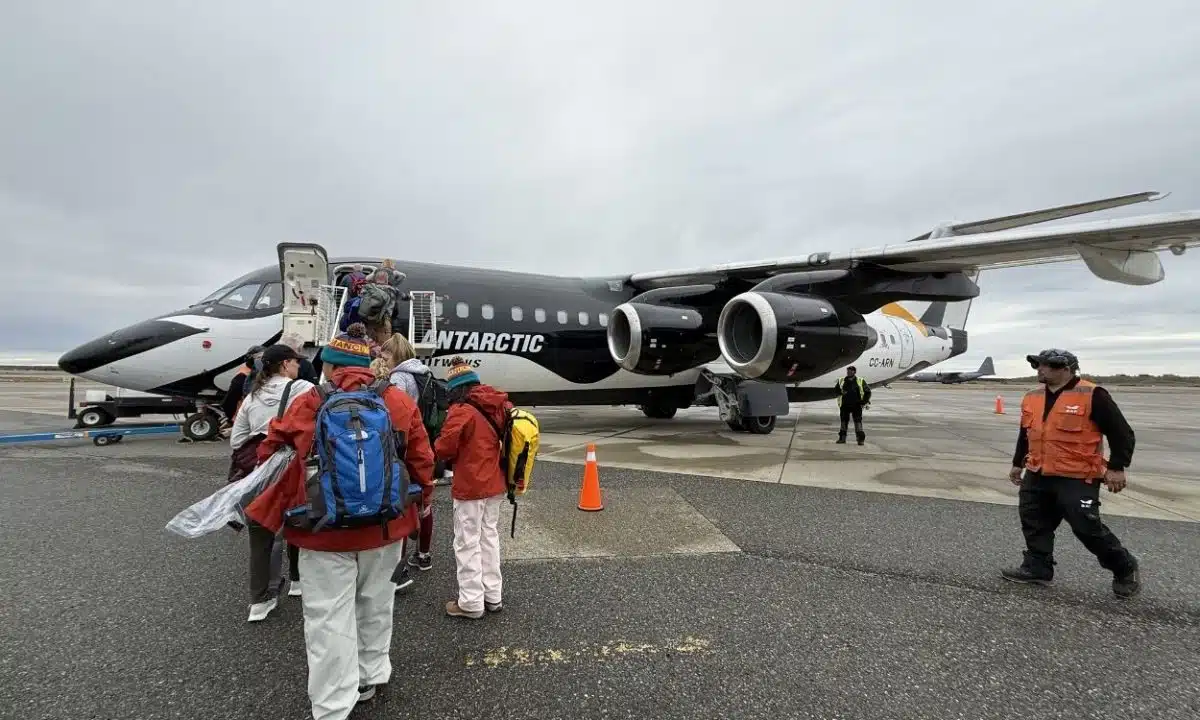 Antarctic Airways