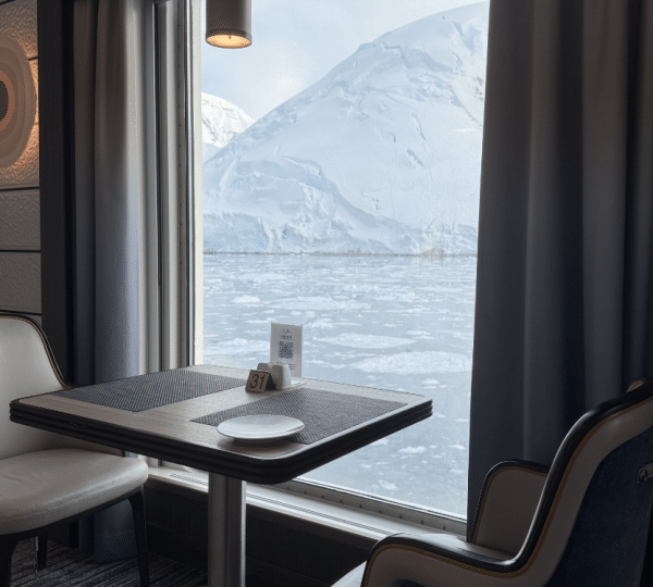 Gentoo Restaurant Aurora Expeditions