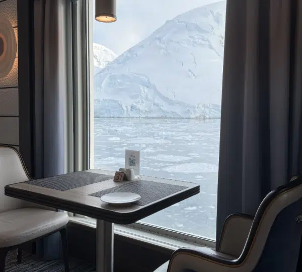 Gentoo Restaurant Aurora Expeditions
