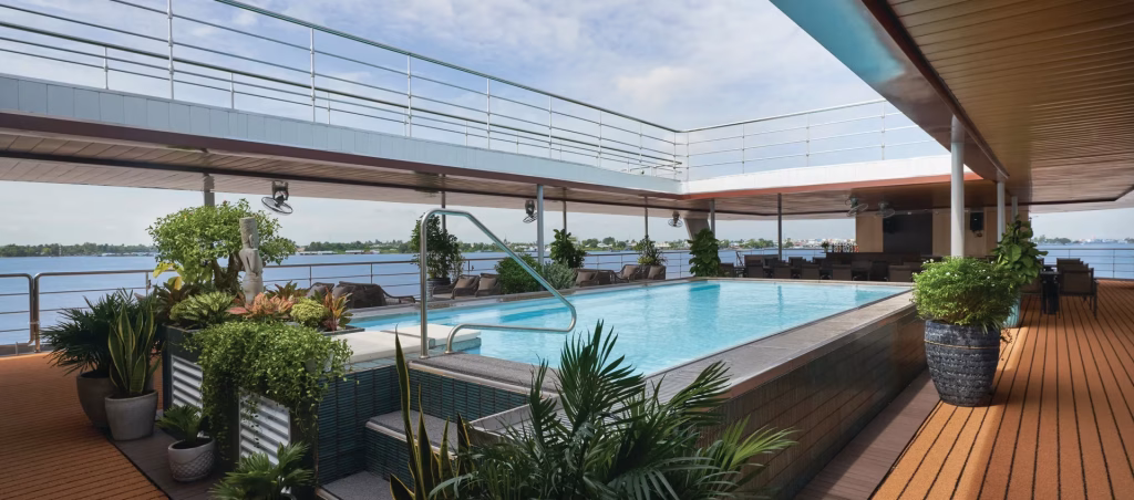 A As Vietnam Cambodia Horizon Pool Mekong Serenity Ship Photoshoot 2023 7754
