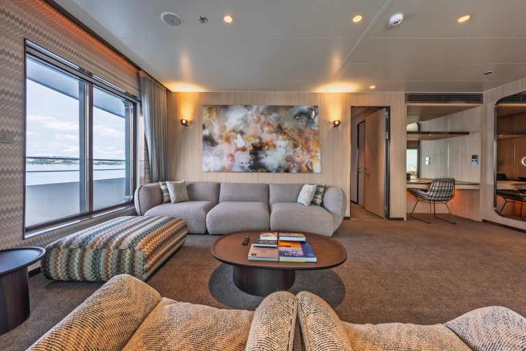 Emerald Kaia Owners Suite