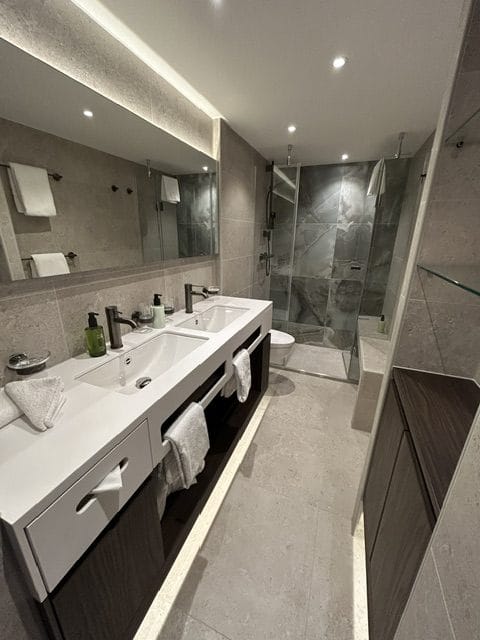 Travelmarvel Owner's Suite Ensuite